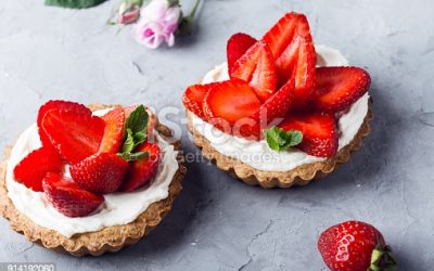 La recette et la préparation du dessert squart aux fraises-crumble